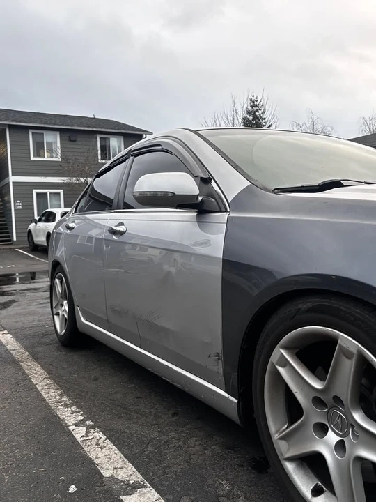 2005 Acura TSX 1st Gen - Image 2 of 3