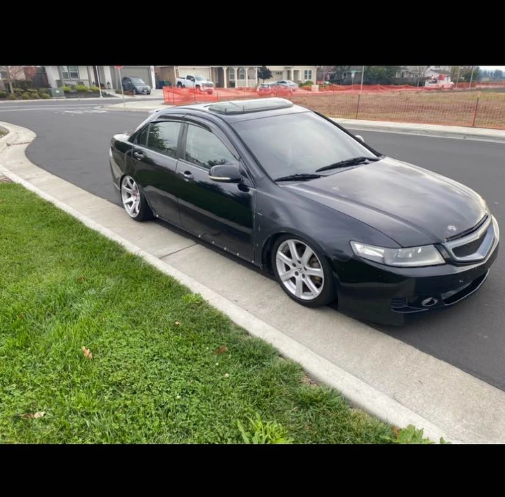 2005 Acura TSX 1st Gen - Image 4 of 4