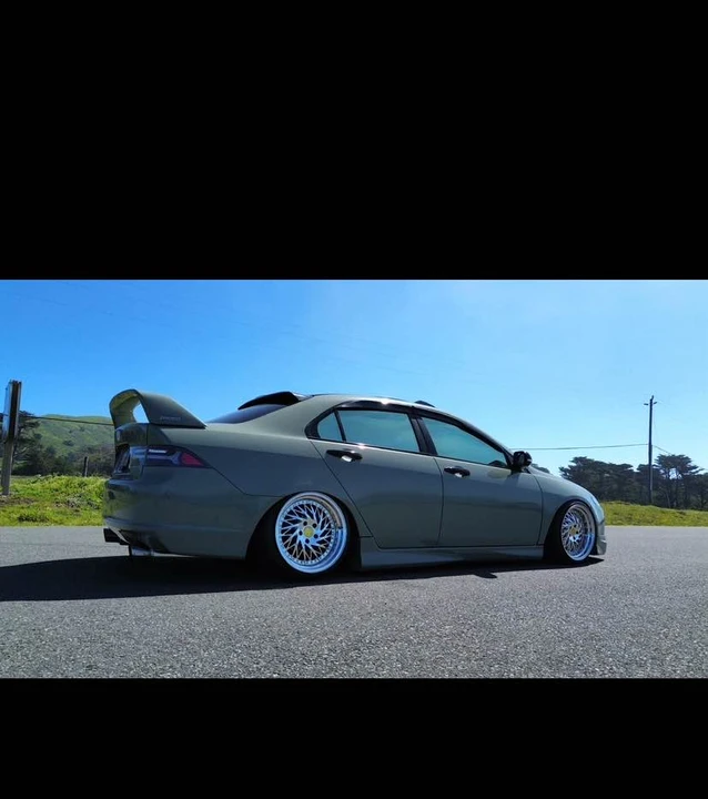 2005 Acura TSX 1st Gen - Image 2 of 4