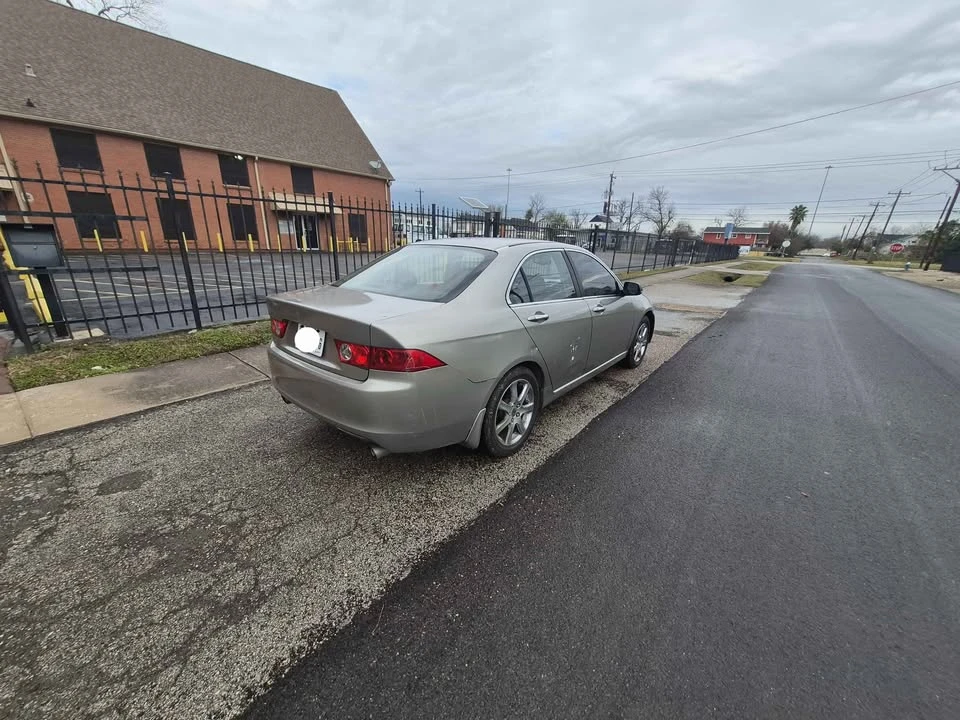 2005 Acura TSX 1st Gen - Image 4 of 17