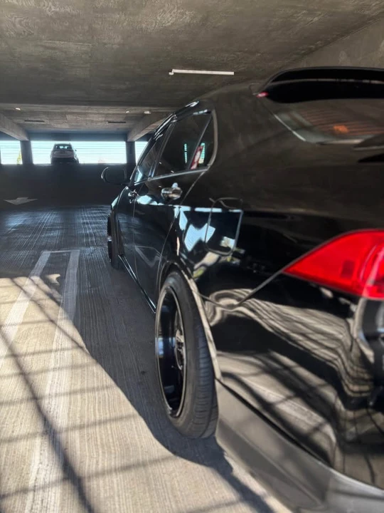 2005 Acura TSX 1st Gen - Image 12 of 16