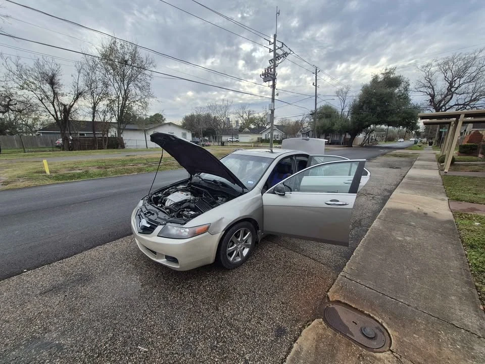 2005 Acura TSX 1st Gen - Image 10 of 17