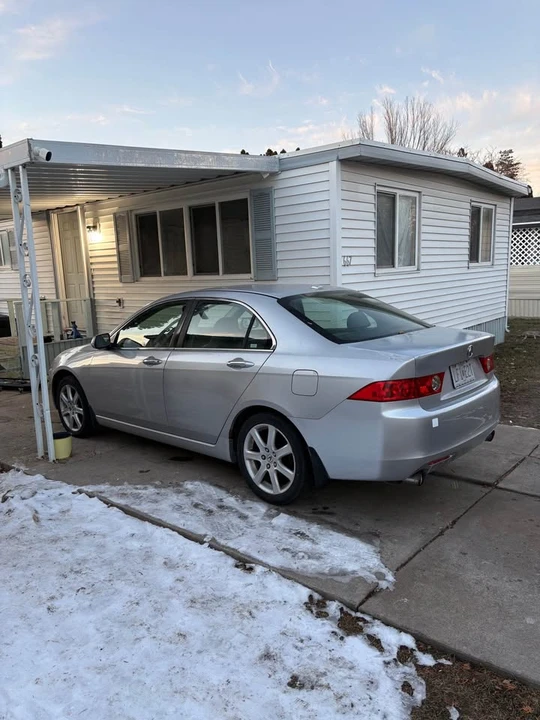 2005 Acura TSX 1st Gen - Image 2 of 3