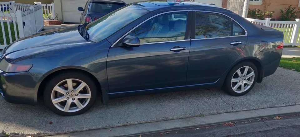 2005 Acura TSX 1st Gen - Image 2 of 8