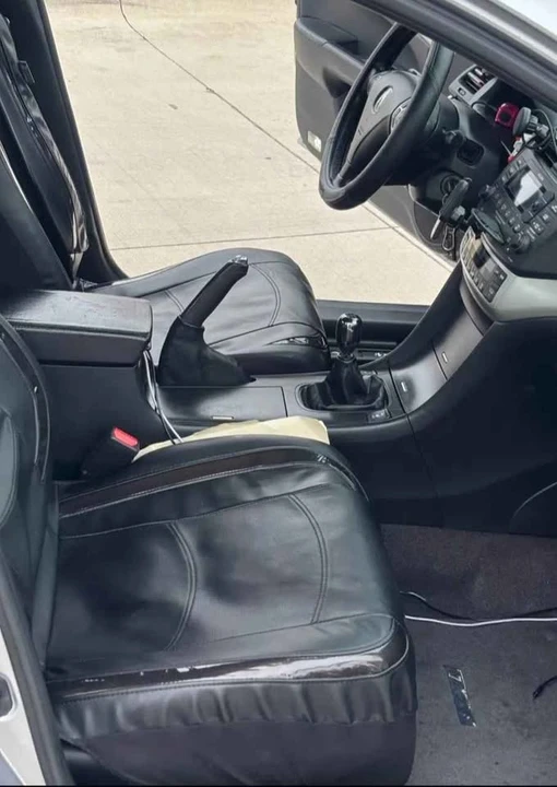 2005 Acura TSX 1st Gen - Image 11 of 14
