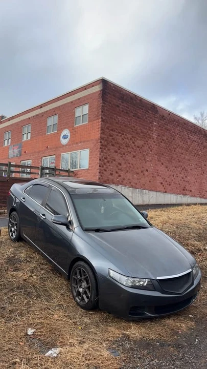 2005 Acura TSX 1st Gen - Image 2 of 10