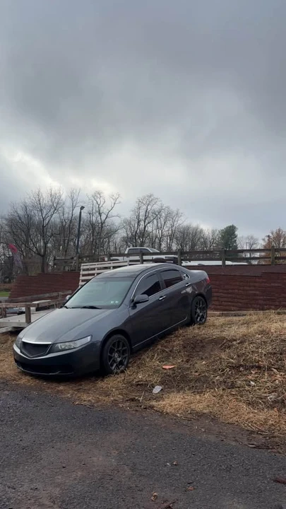 2005 Acura TSX 1st Gen - Image 3 of 10