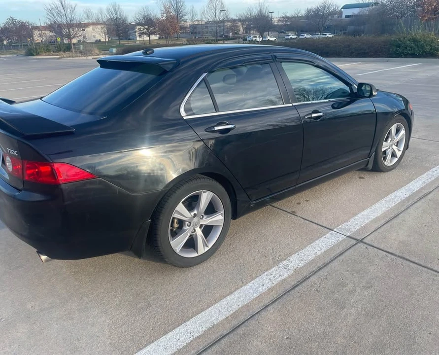 2005 Acura TSX 1st Gen - Image 2 of 9