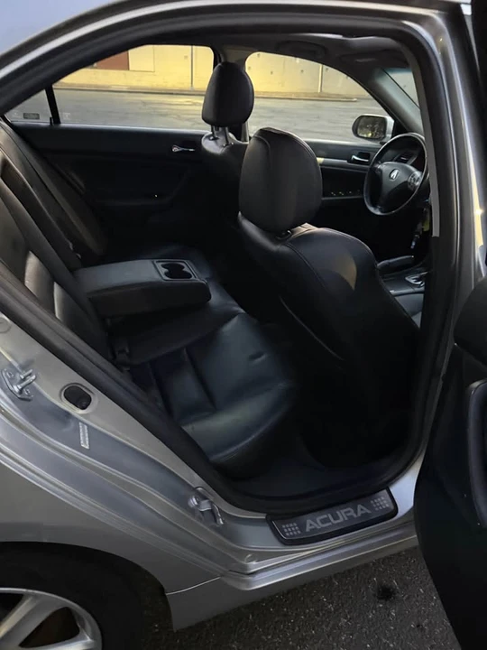 2005 Acura TSX 1st Gen - Image 16 of 20