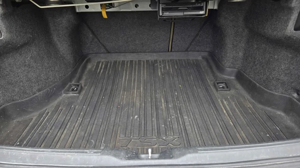 2005 Acura TSX 1st Gen - Image 16 of 18