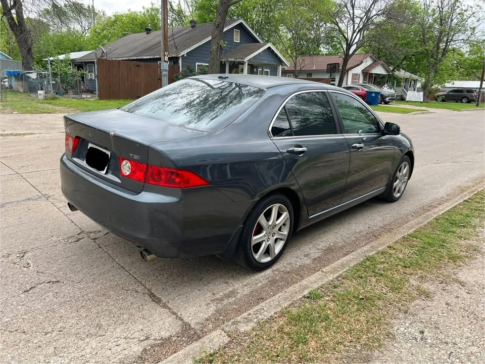 2005 Acura TSX 1st Gen - Image 2 of 5
