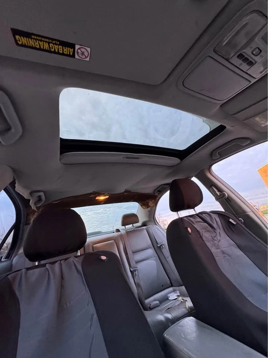 2005 Acura TSX 1st Gen - Image 12 of 16
