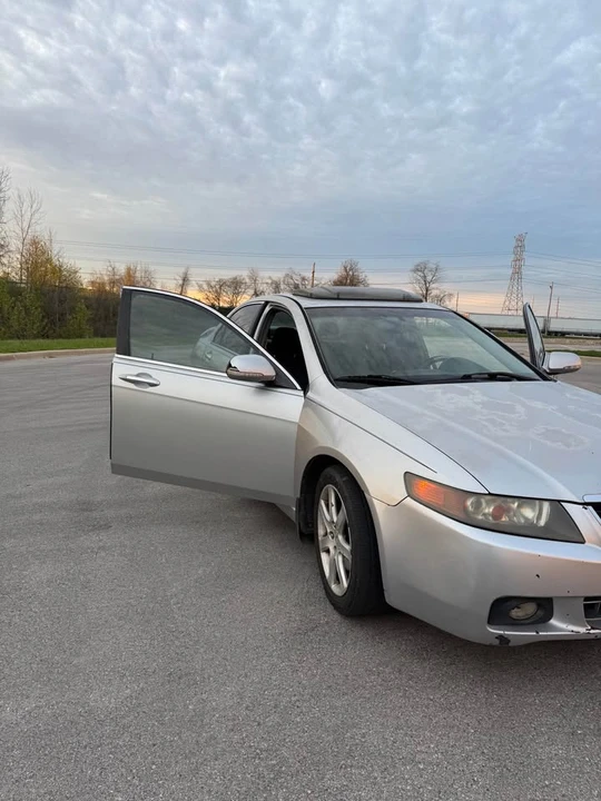 2005 Acura TSX 1st Gen - Image 2 of 16
