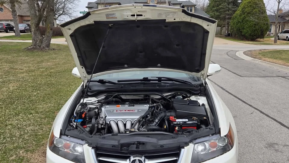 2005 Acura TSX 1st Gen - Image 10 of 18