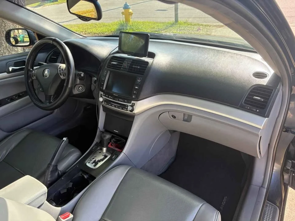 2005 Acura TSX 1st Gen - Image 12 of 15