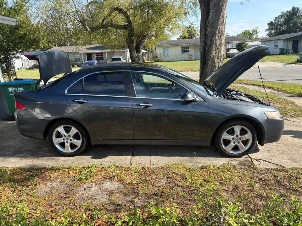 2005 Acura TSX 1st Gen - Image 14 of 15