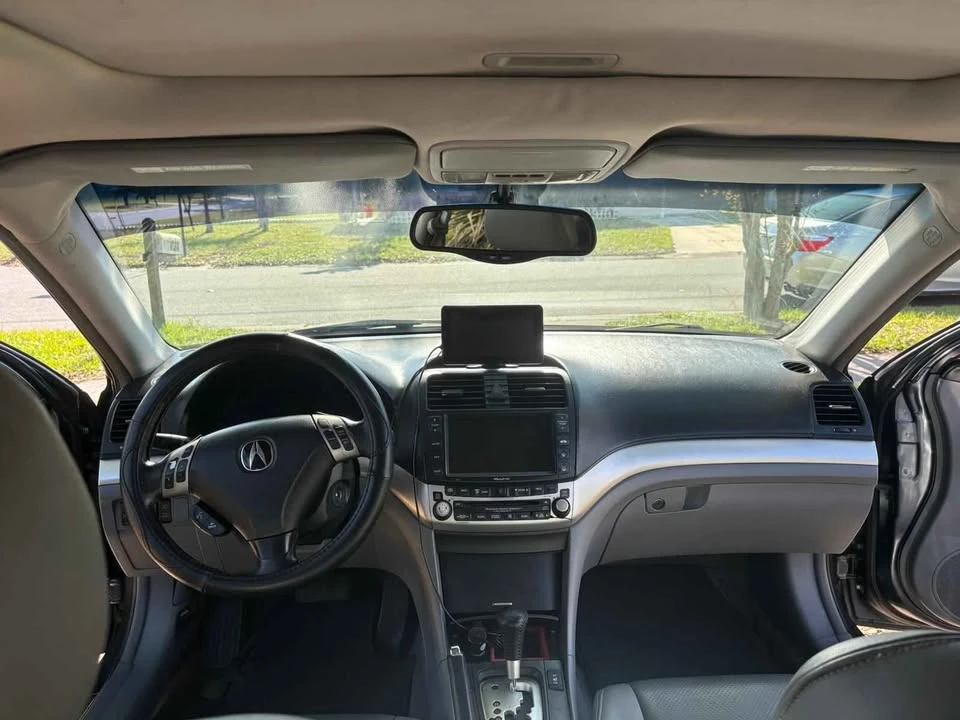 2005 Acura TSX 1st Gen - Image 11 of 15