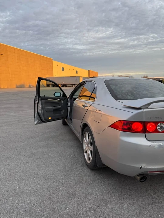 2005 Acura TSX 1st Gen - Image 5 of 16