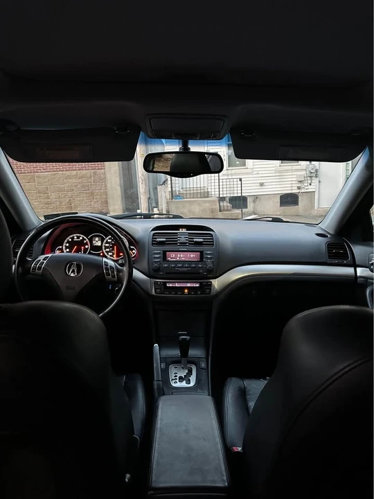 2005 Acura TSX 1st Gen - Image 12 of 18