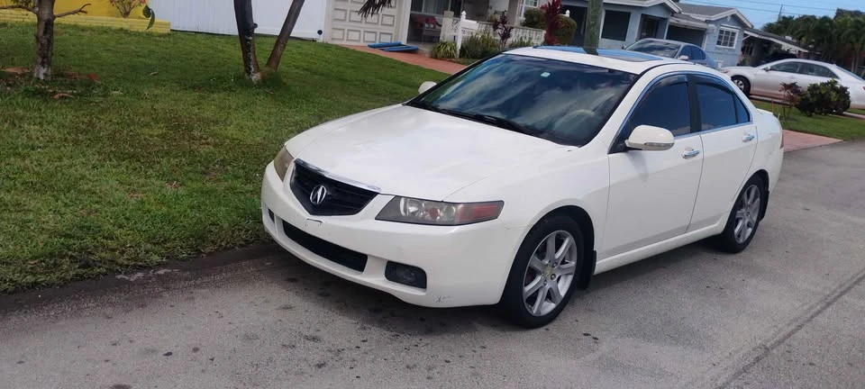 2005 Acura TSX 1st Gen - Image 5 of 10