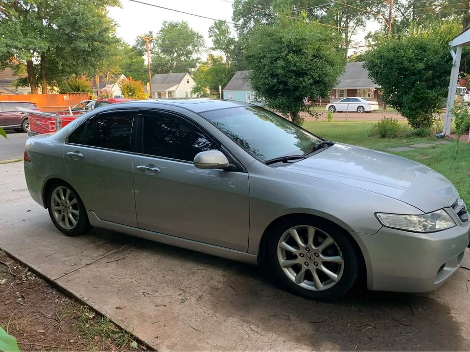 2005 Acura TSX 1st Gen - Image 2 of 9