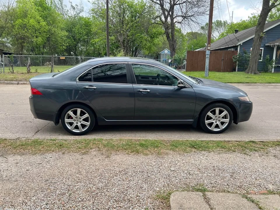 2005 Acura TSX 1st Gen - Image 2 of 4