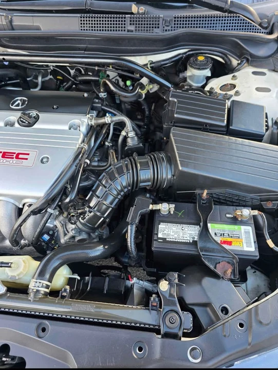 2005 Acura TSX 1st Gen - Image 11 of 13