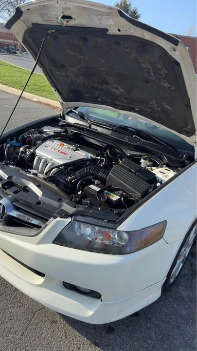 2005 Acura TSX 1st Gen - Image 2 of 13