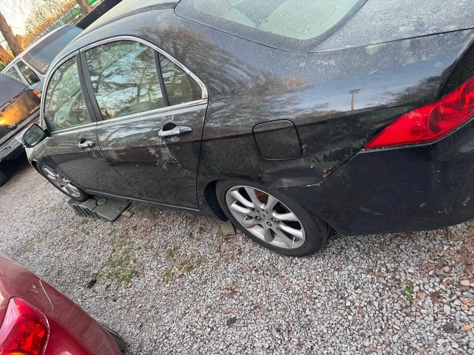 2005 Acura TSX 1st Gen - Image 5 of 8