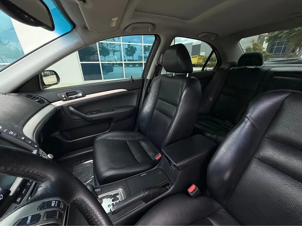 2005 Acura TSX 1st Gen - Image 12 of 15