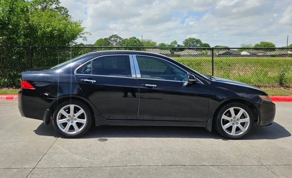 2005 Acura TSX 1st Gen - Image 6 of 12