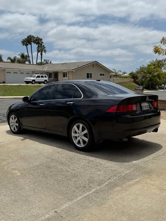 2005 Acura TSX 1st Gen - Image 2 of 9