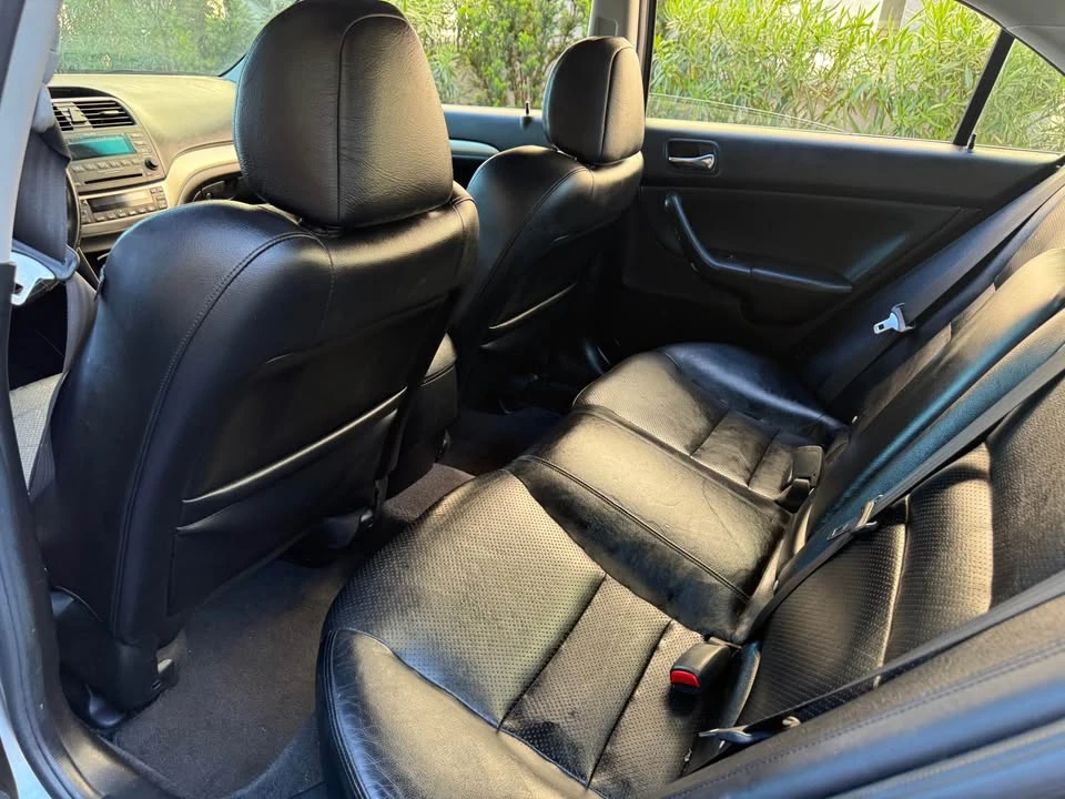 2005 Acura TSX 1st Gen - Image 10 of 12