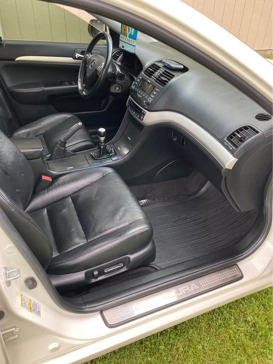 2005 Acura TSX 1st Gen - Image 14 of 18