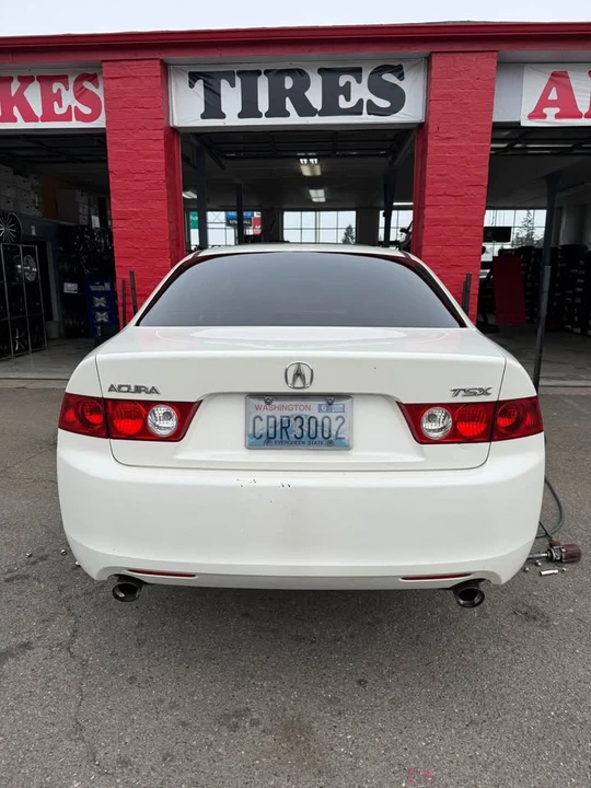 2005 Acura TSX 1st Gen - Image 4 of 18