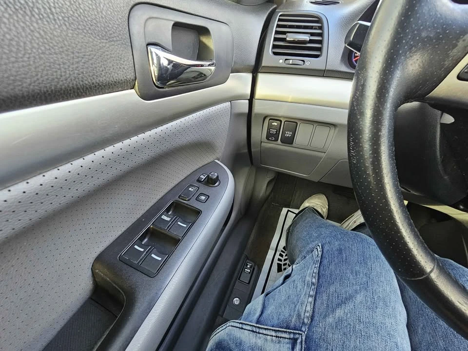 2005 Acura TSX 1st Gen - Image 15 of 18