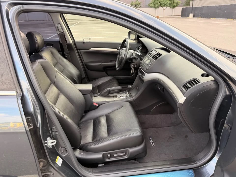 2005 Acura TSX 1st Gen - Image 11 of 19