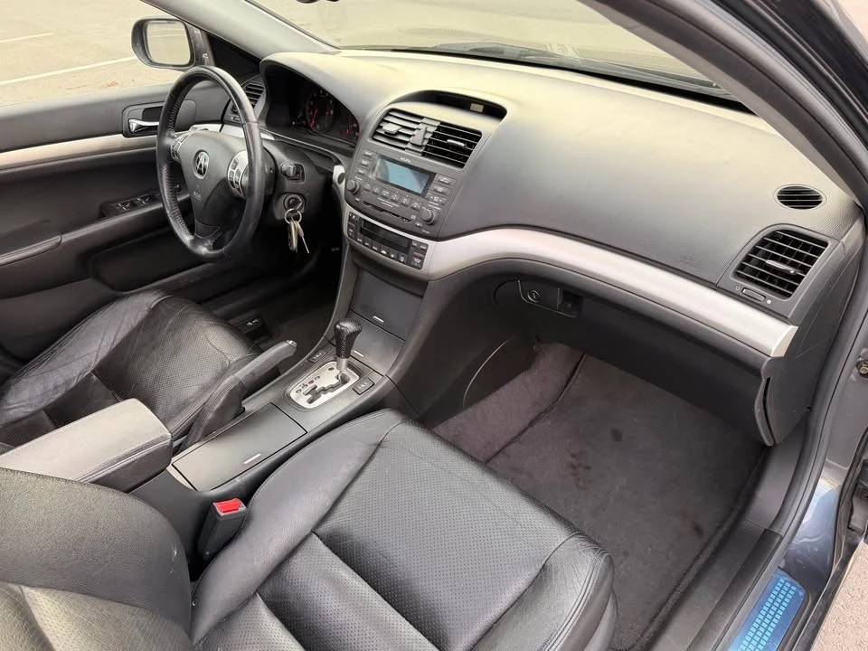 2005 Acura TSX 1st Gen - Image 10 of 19