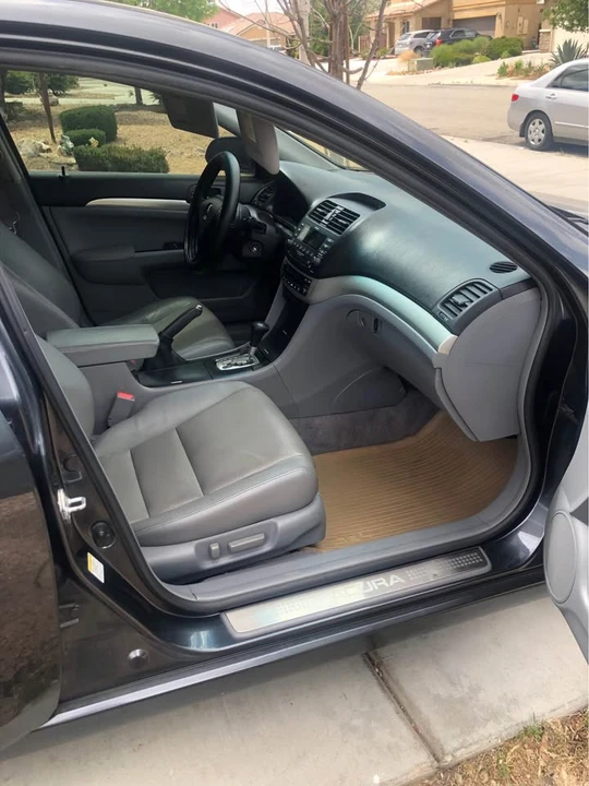 2005 Acura TSX 1st Gen - Image 12 of 14