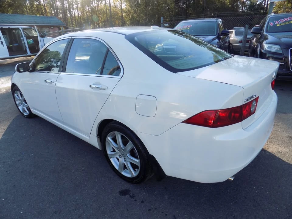 2005 Acura TSX 1st Gen - Image 14 of 18