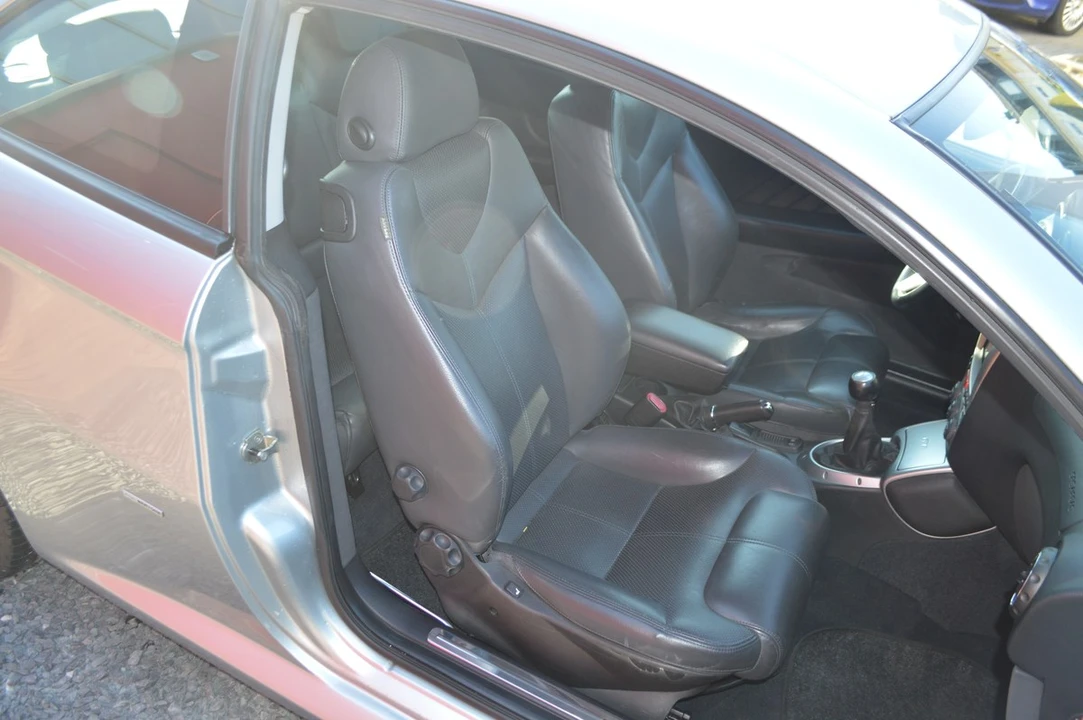 2005 Alfa Romeo GT - Image 20 of 30