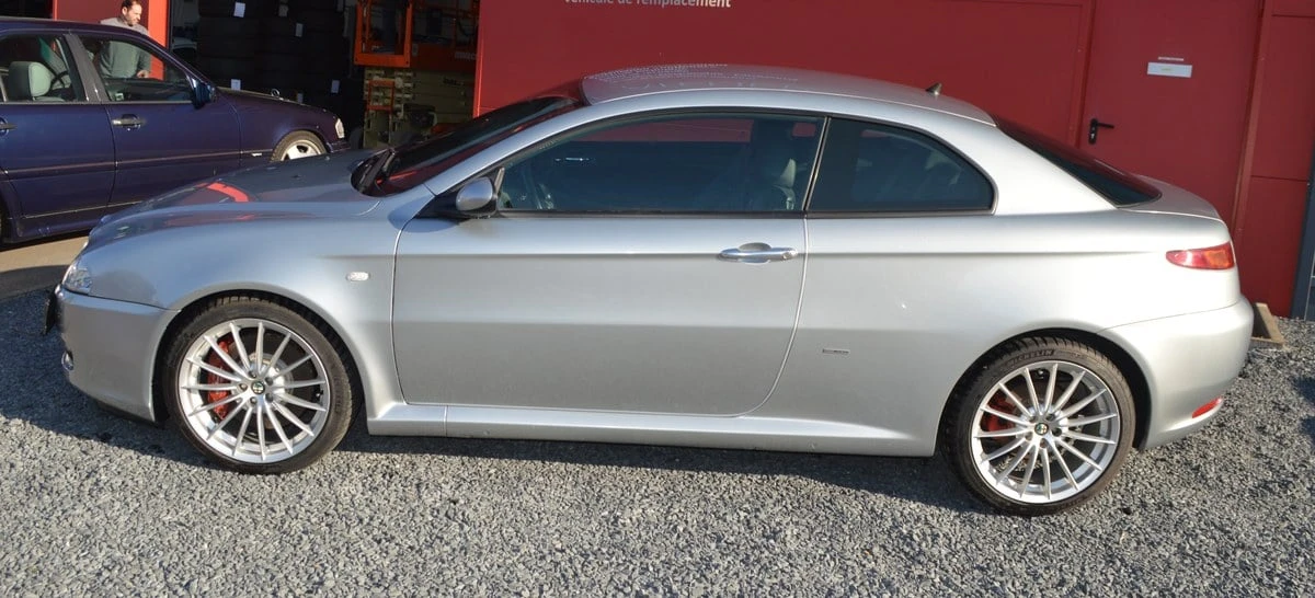 2005 Alfa Romeo GT - Image 5 of 30