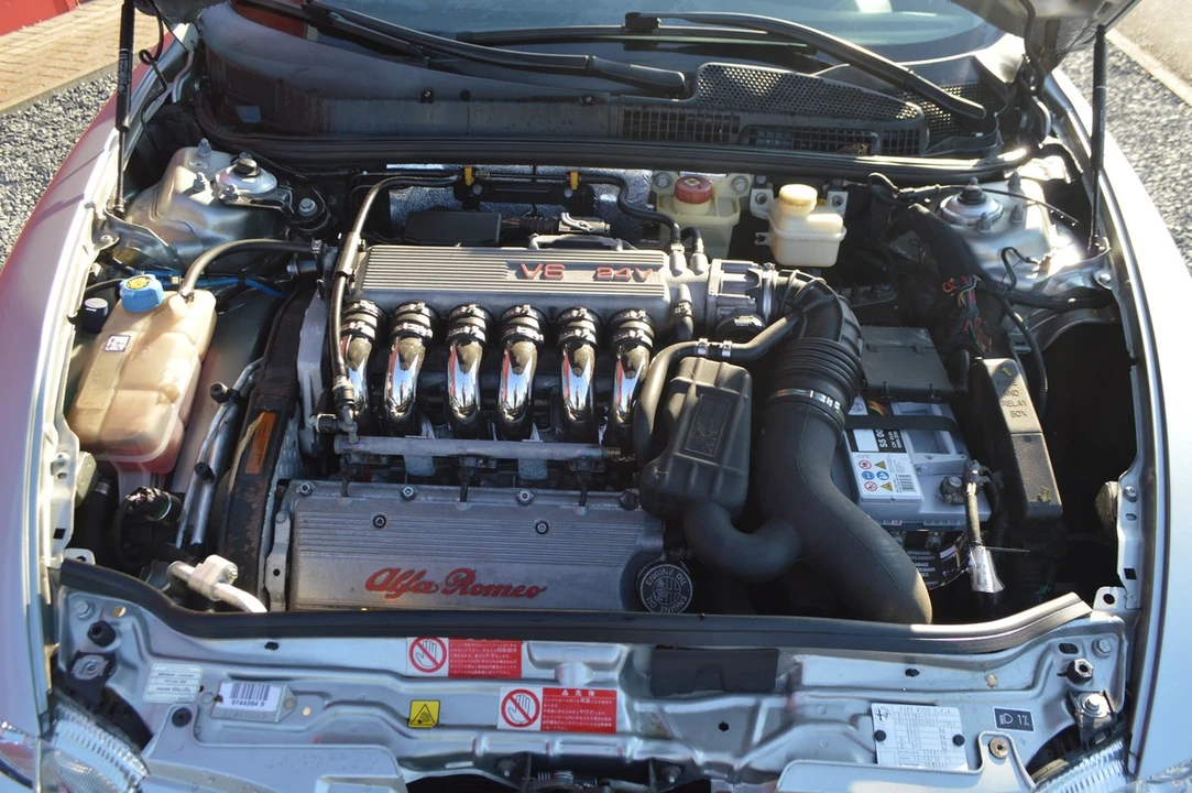 2005 Alfa Romeo GT - Image 29 of 30
