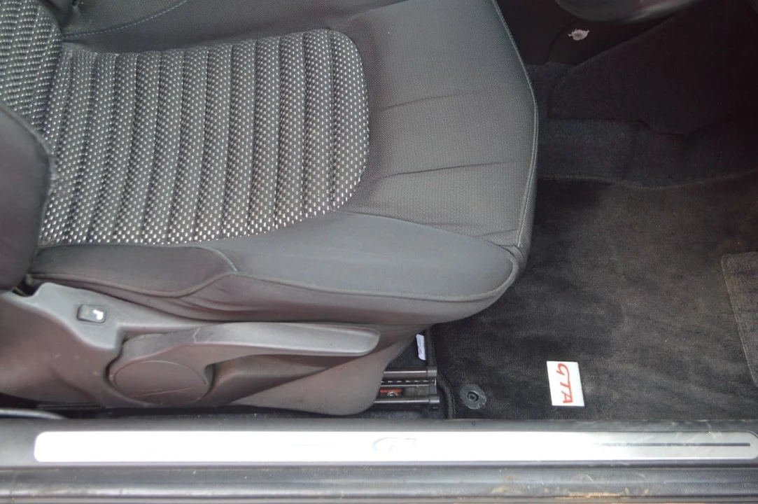 2005 Alfa Romeo 147 - Image 28 of 30