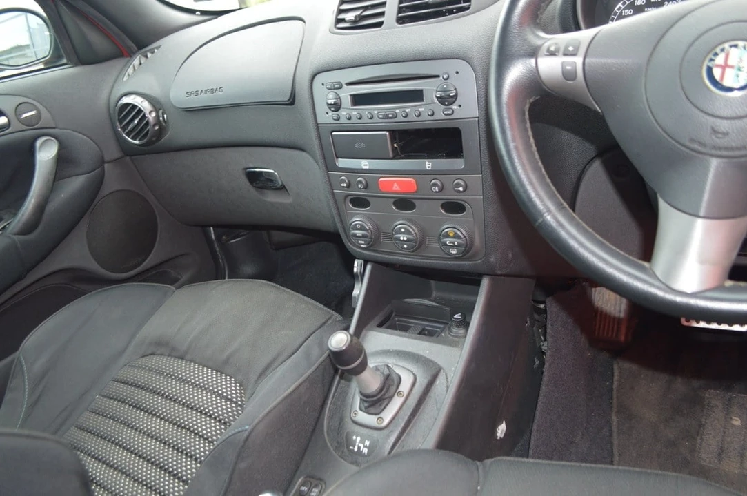 2005 Alfa Romeo 147 - Image 29 of 30