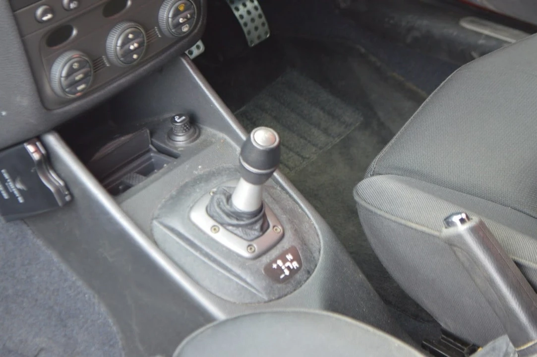 2005 Alfa Romeo 147 - Image 17 of 30