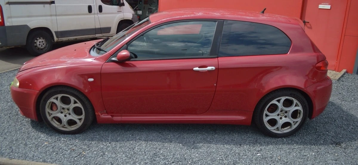 2005 Alfa Romeo 147 - Image 9 of 30