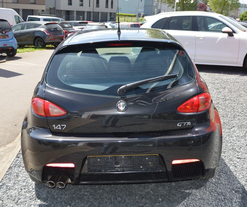 2005 Alfa Romeo 147 GTA - Image 6 of 30