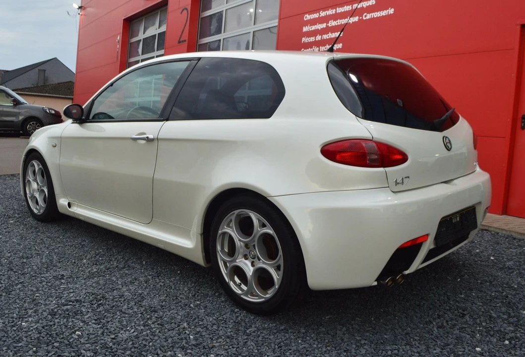 2005 Alfa Romeo 147 GTA - Image 3 of 30