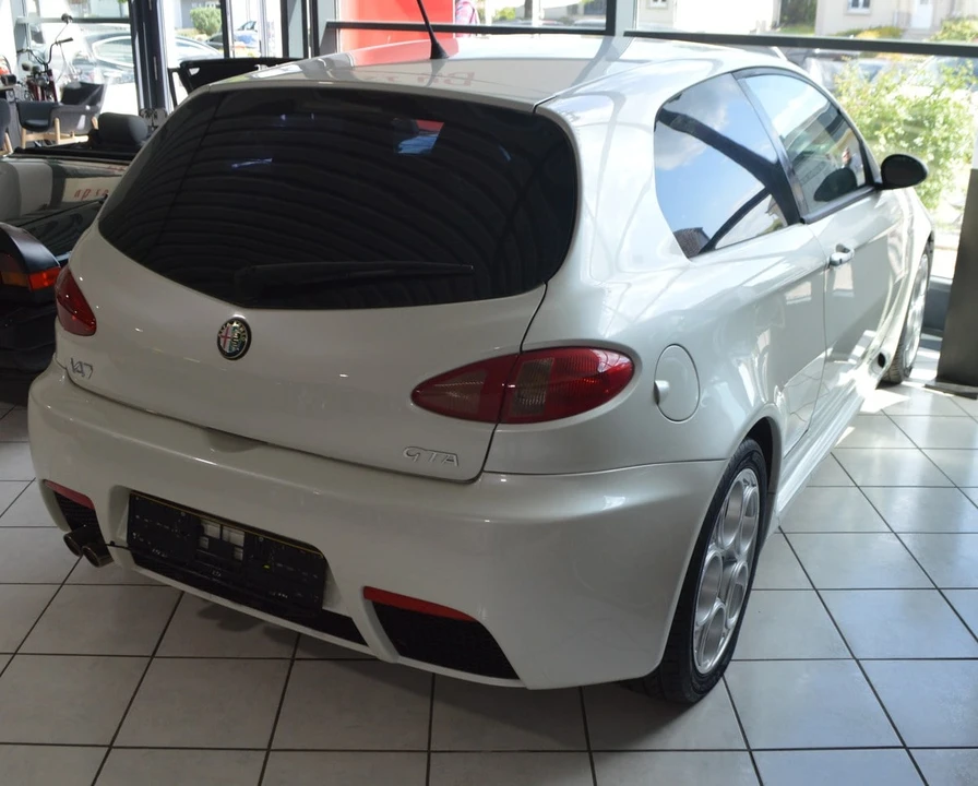 2005 Alfa Romeo 147 GTA - Image 6 of 30